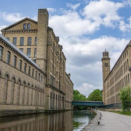 Beautiful, Relaxing Home In Central Saltaire Exterior photo